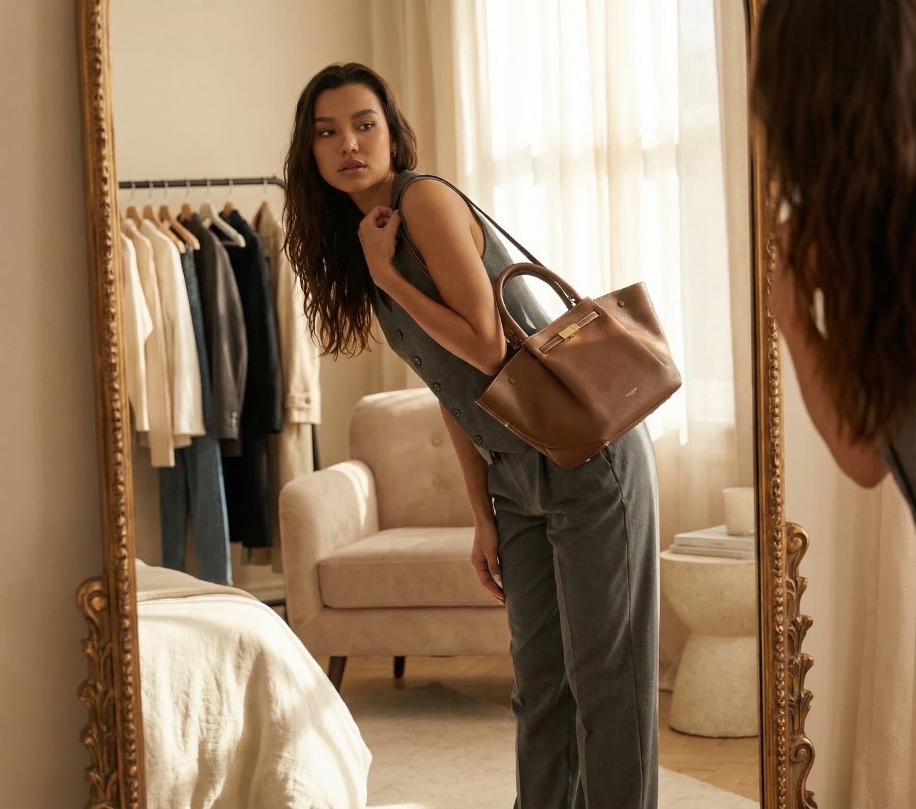 Результат виртуальной примерки одежды — стильная белая куртка